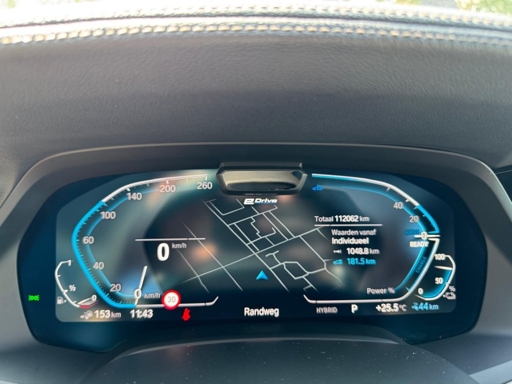 BMW-X5-XDRIVE45E M-Sport Bowers & Wilkins Pano Softclose Laser Trekhaak Mooi vol uitgevoerd!