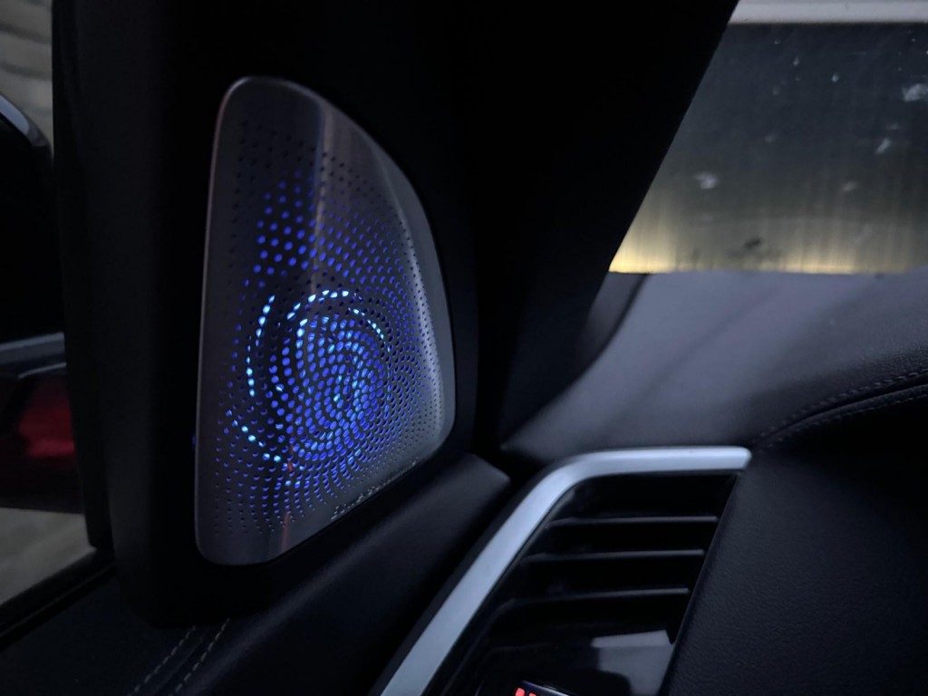 BMW-X5-XDRIVE45E M-Sport Bowers & Wilkins Pano Softclose Laser Trekhaak Mooi vol uitgevoerd!