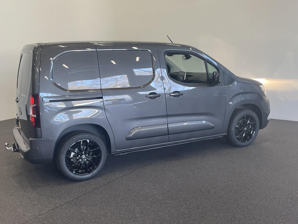 OPEL-COMBO-130pk L1H1 Automaat Sport-Edition Airco Navi Parkeersensoren Trekhaak Cruise control