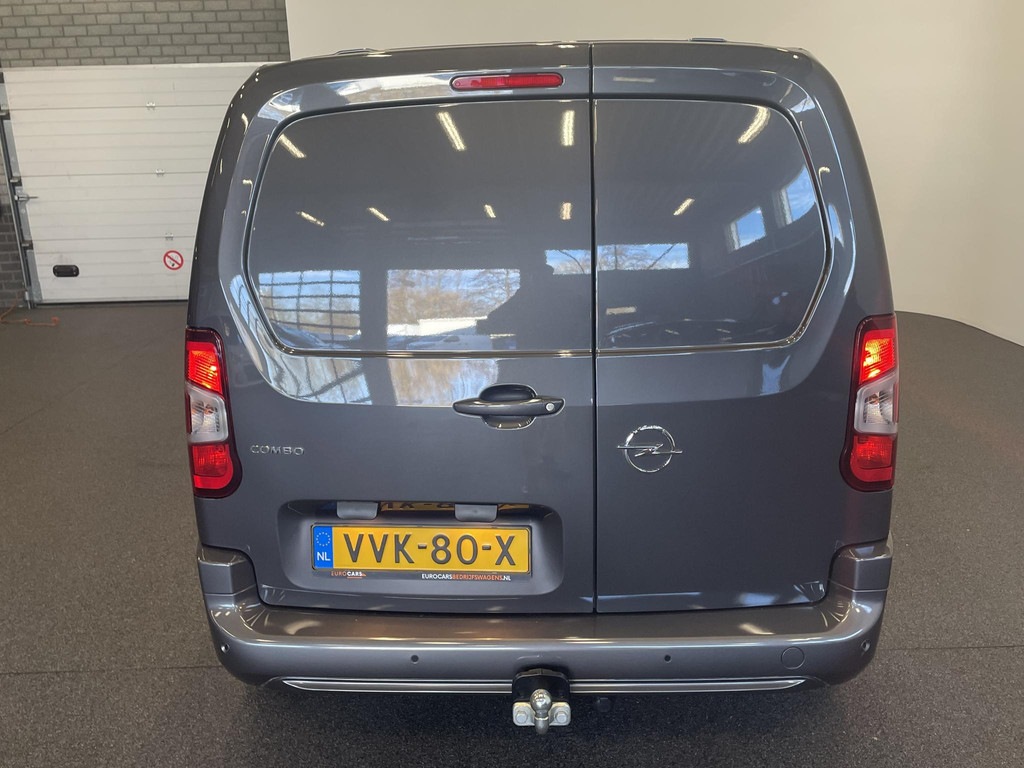 OPEL-COMBO-130pk L1H1 Automaat Sport-Edition Airco Navi Parkeersensoren Trekhaak Cruise control