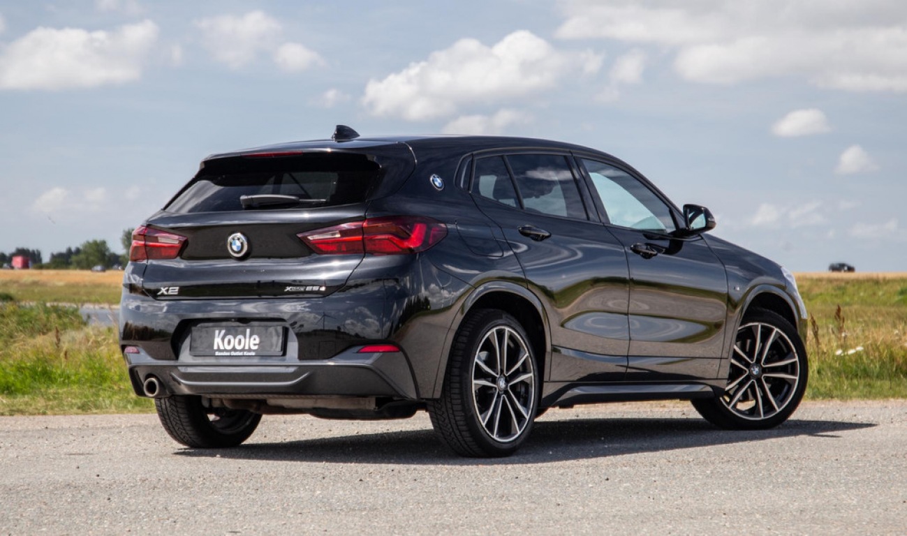 BMW-X2-xDrive25e High Executive M PAKKET / CARPLAY / CRUISE CONTROLE / BRUIN LEER / STOELVERWARMING