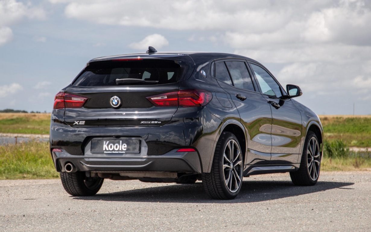 BMW-X2-xDrive25e High Executive M PAKKET / CARPLAY / CRUISE CONTROLE / BRUIN LEER / STOELVERWARMING
