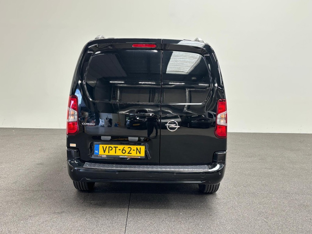 OPEL-COMBO-1.5D L2H1 Edition Automaat Airco Navigatie Apple Carplay/Android Auto Camera Parkeersensoren Trekhaak