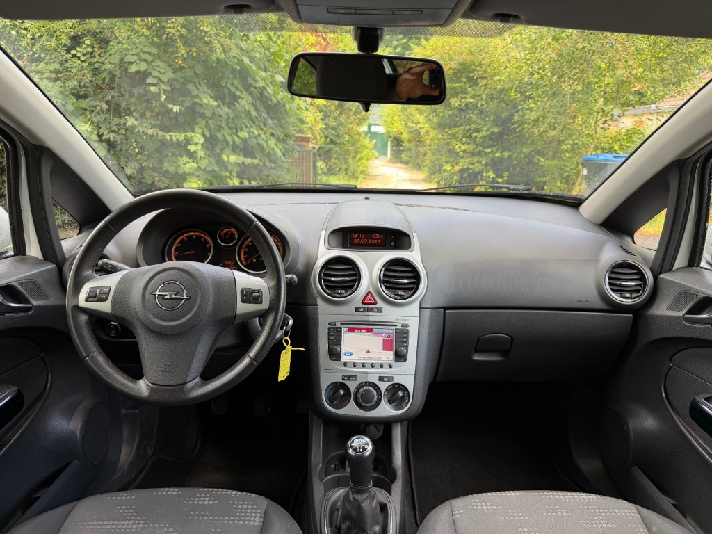 OPEL-CORSA-1.2 OPC Pakket - Navi - Airco - Cruise control !!!