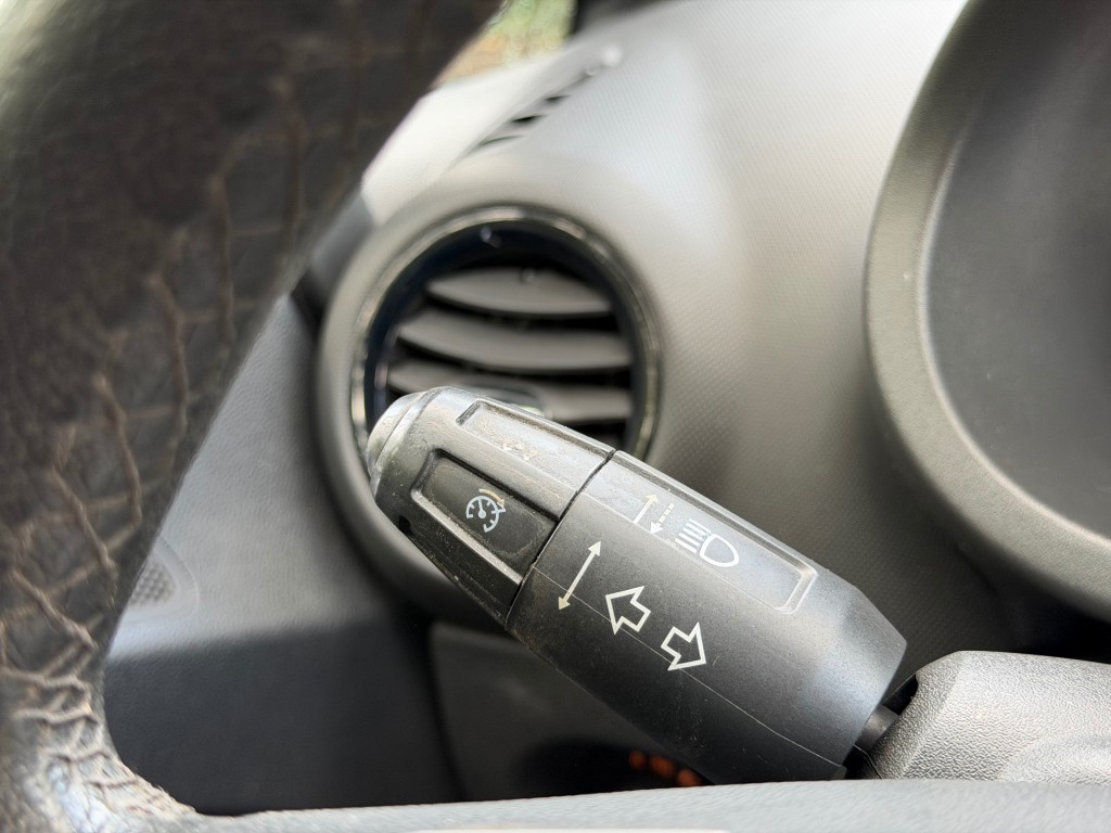 OPEL-CORSA-1.2 OPC Pakket - Navi - Airco - Cruise control !!!
