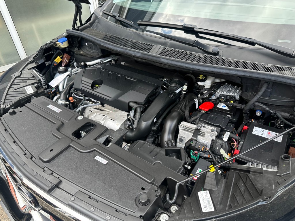 OPEL-GRANDLAND-1.6 T HYBRID ULTIMATE PHEV