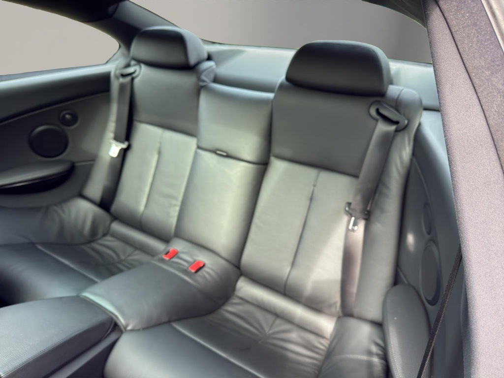 BMW-6-SERIE-650i High Executive