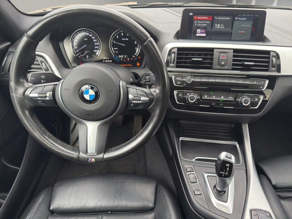 BMW-1-SERIE-118i Edition M Sport Shadow High Executive