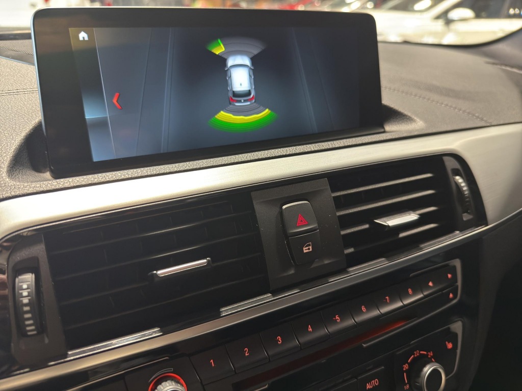BMW-1-SERIE-118i Edition M Sport Shadow High Executive