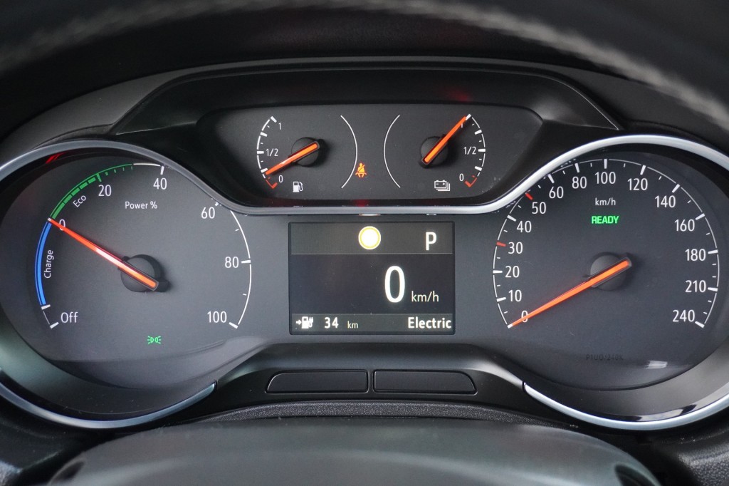 OPEL-GRANDLAND X-1.6 Turbo Hybrid Elegance / 1e eig. / Camera / AGR-stoelen / Navigatie
