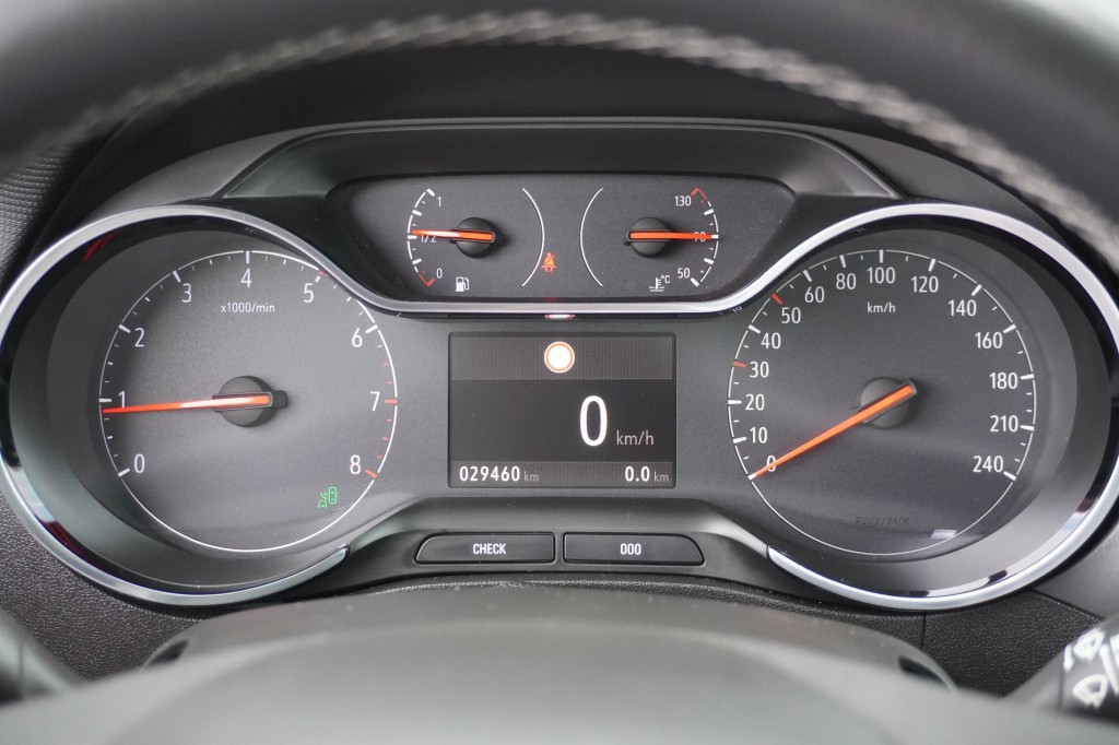 OPEL-CROSSLAND-1.2 Turbo 110pk Ultimate / Camera / AGR-stoelen / Navigatie / LED
