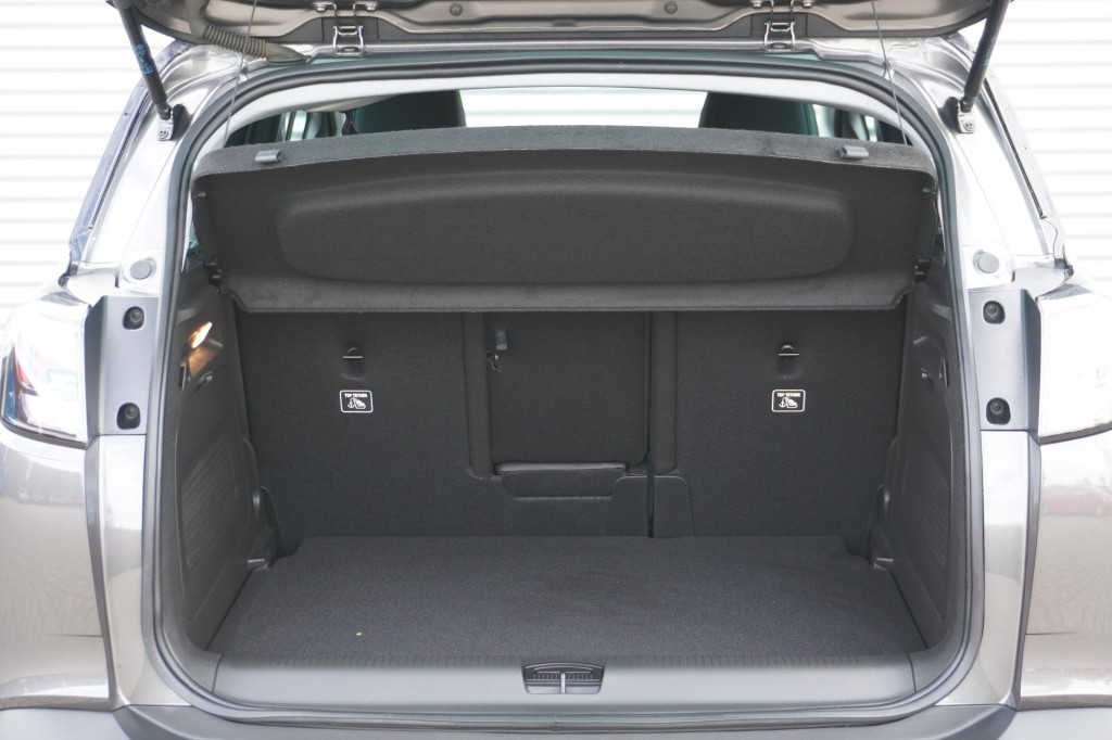 OPEL-CROSSLAND-1.2 Turbo 110pk Ultimate / Camera / AGR-stoelen / Navigatie / LED