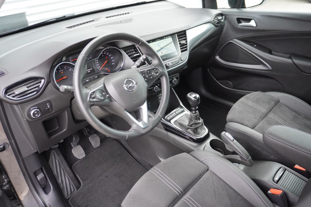 OPEL-CROSSLAND-1.2 Turbo 110pk Ultimate / Camera / AGR-stoelen / Navigatie / LED