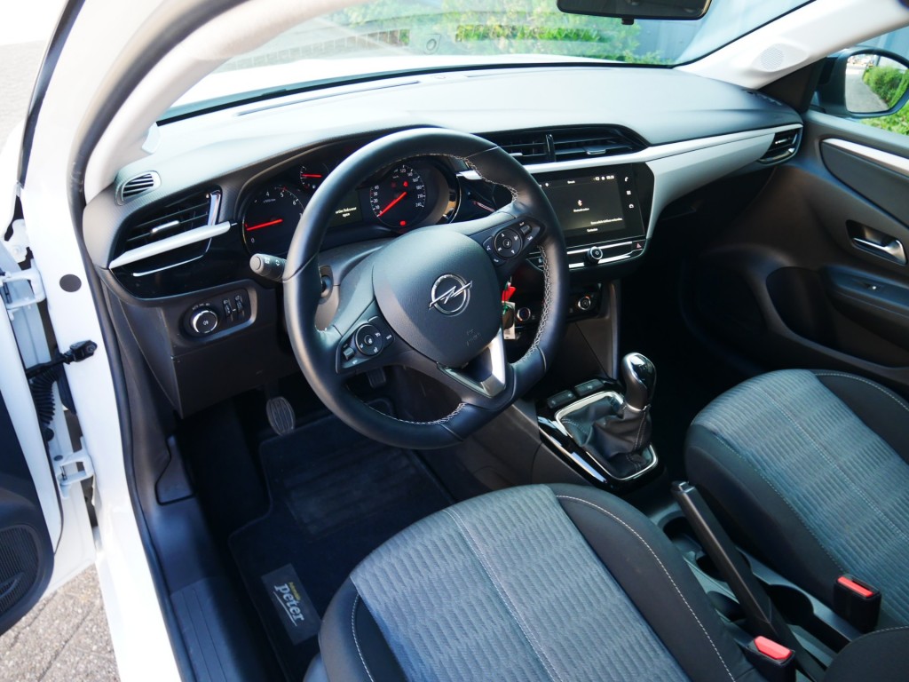 OPEL-CORSA-1.2 Edition   **Airco//Navi//Camera **