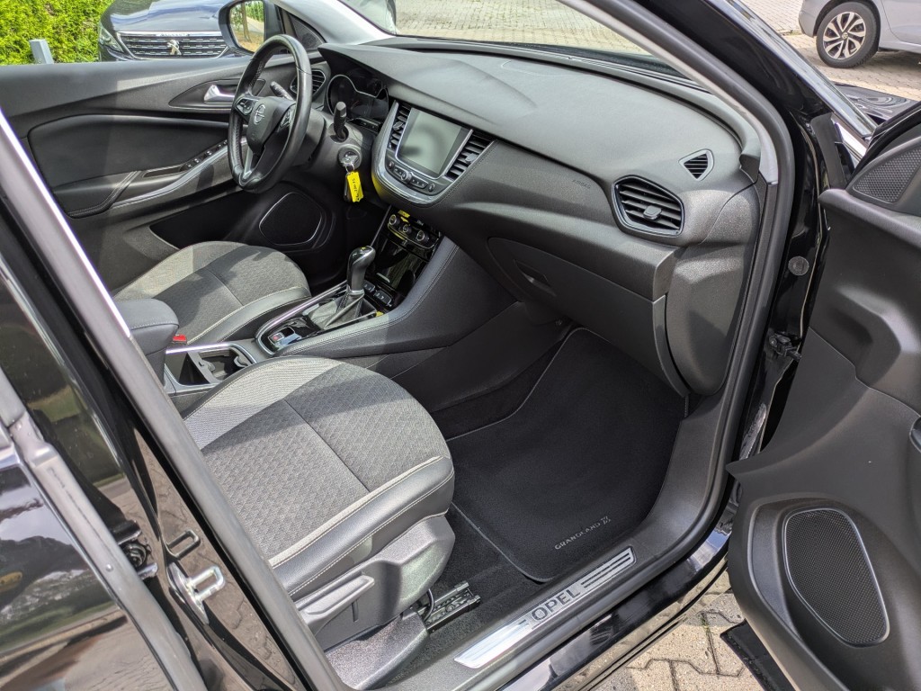 OPEL-GRANDLAND X-1.2 Turbo Innovation I Automaat I Distr V.V I Stoel+stuurverwarming I Carplay I Clima I Cruise