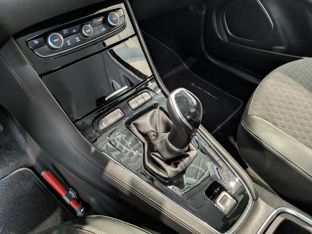 OPEL-GRANDLAND X-1.2 Turbo Innovation I Automaat I Distr V.V I Stoel+stuurverwarming I Carplay I Clima I Cruise