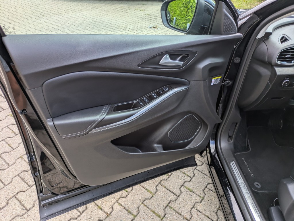 OPEL-GRANDLAND X-1.2 Turbo Innovation I Automaat I Distr V.V I Stoel+stuurverwarming I Carplay I Clima I Cruise