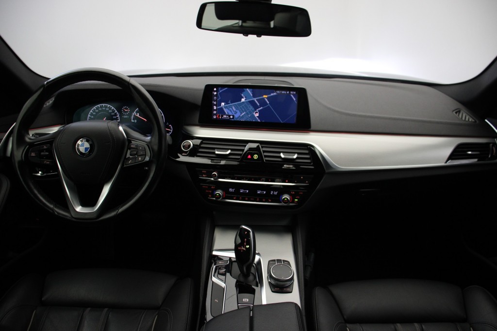 BMW-5-SERIE-Sedan 520i High Executive Edition - Digitaal Cockpit, Memory, Stoelverw.