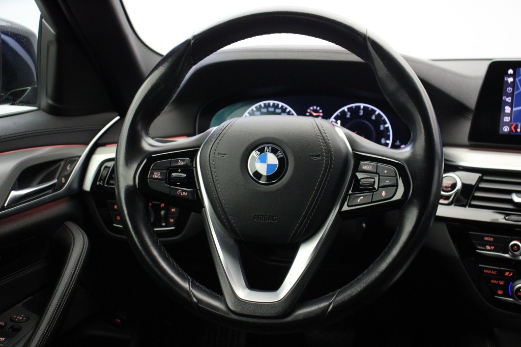 BMW-5-SERIE-Sedan 520i High Executive Edition - Digitaal Cockpit, Memory, Stoelverw.