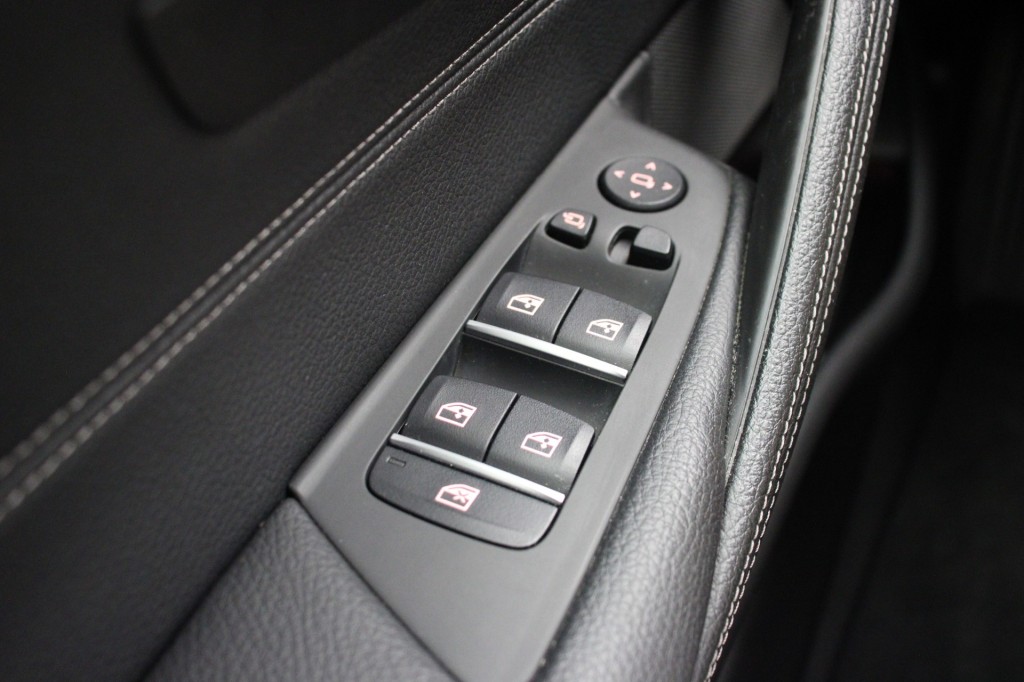 BMW-5-SERIE-Sedan 520i High Executive Edition - Digitaal Cockpit, Memory, Stoelverw.