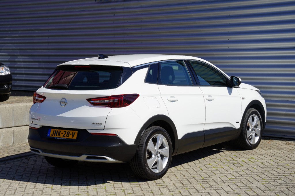 OPEL-GRANDLAND X-1.6T Hybr. 228PK Elegance Ecc Cruise BT Carplay