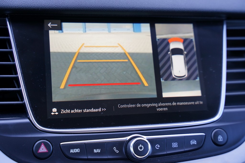 OPEL-GRANDLAND X-1.6T Hybr. 228PK Elegance Ecc Cruise BT Carplay