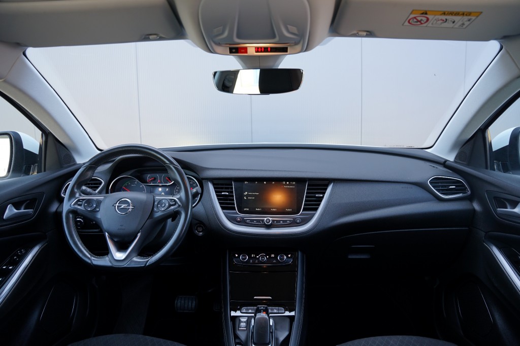 OPEL-GRANDLAND X-1.6T Hybr. 228PK Elegance Ecc Cruise BT Carplay