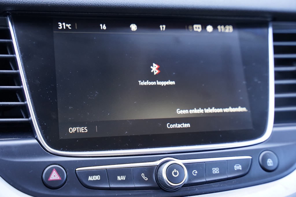 OPEL-GRANDLAND X-1.6T Hybr. 228PK Elegance Ecc Cruise BT Carplay