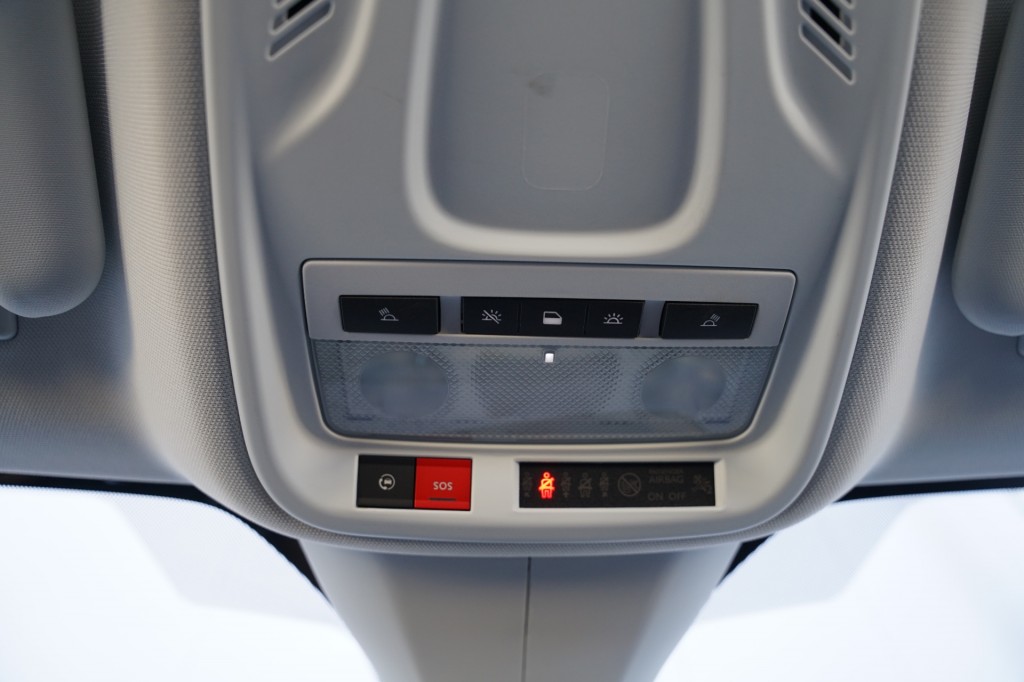 OPEL-GRANDLAND X-1.6T Hybr. 228PK Elegance Ecc Cruise BT Carplay