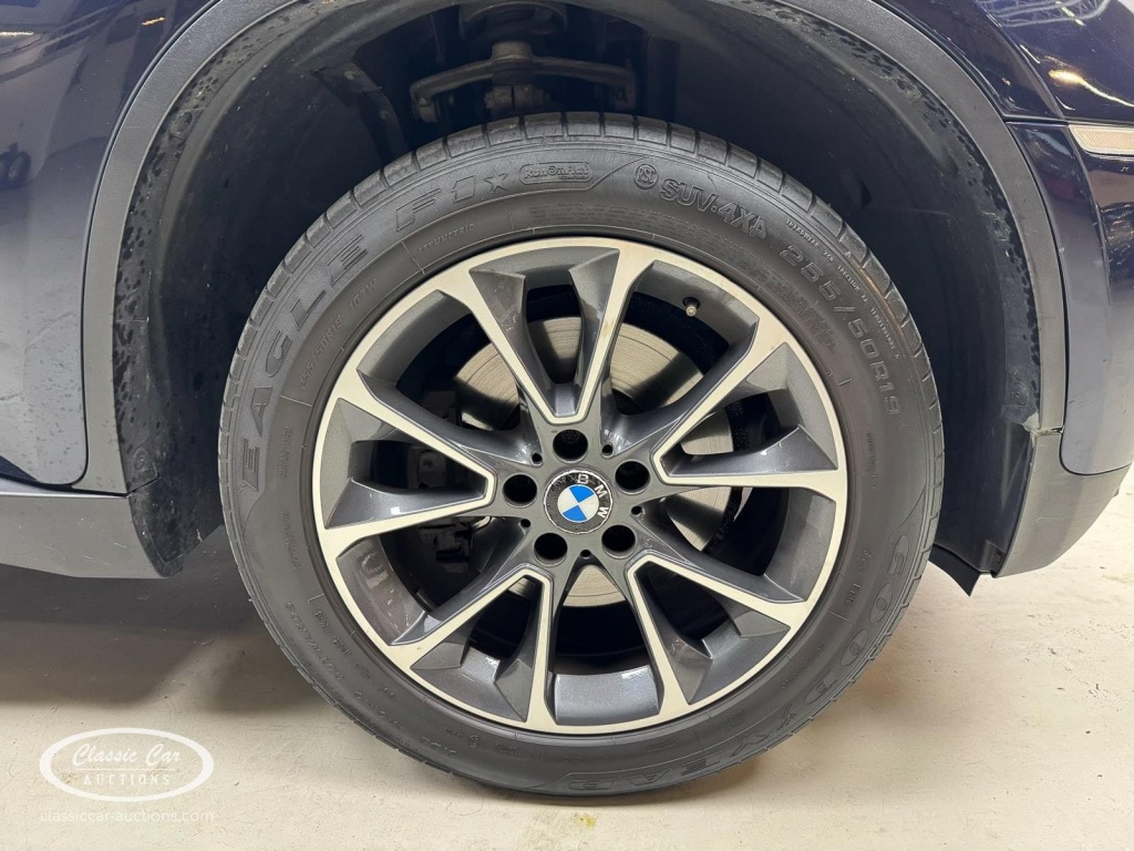 BMW-X6-xDrive 35i - ONLINE AUCTION