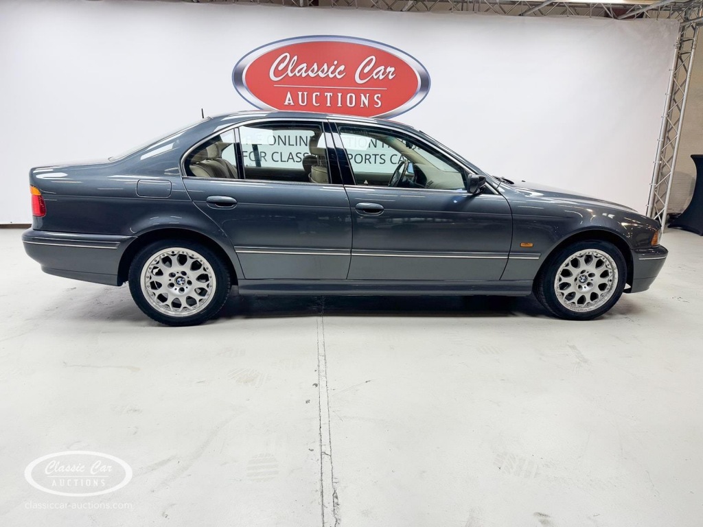BMW-5-SERIE-535I Executive - ONLINE AUCTION