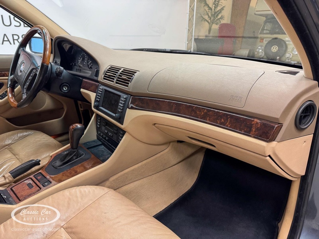 BMW-5-SERIE-535I Executive - ONLINE AUCTION