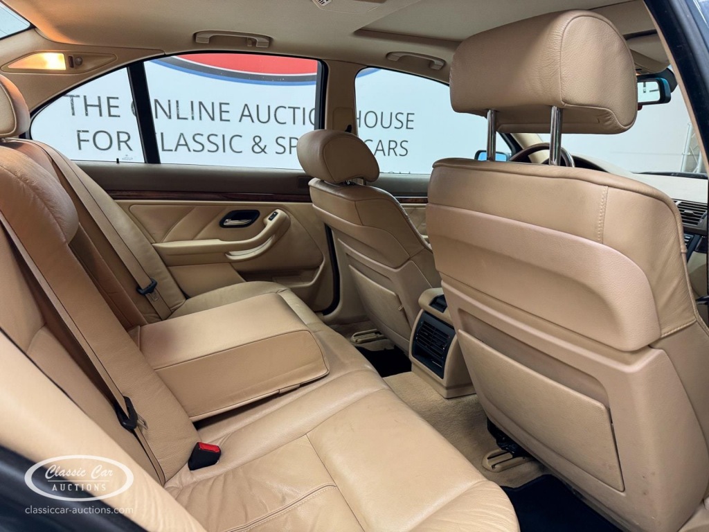 BMW-5-SERIE-535I Executive - ONLINE AUCTION