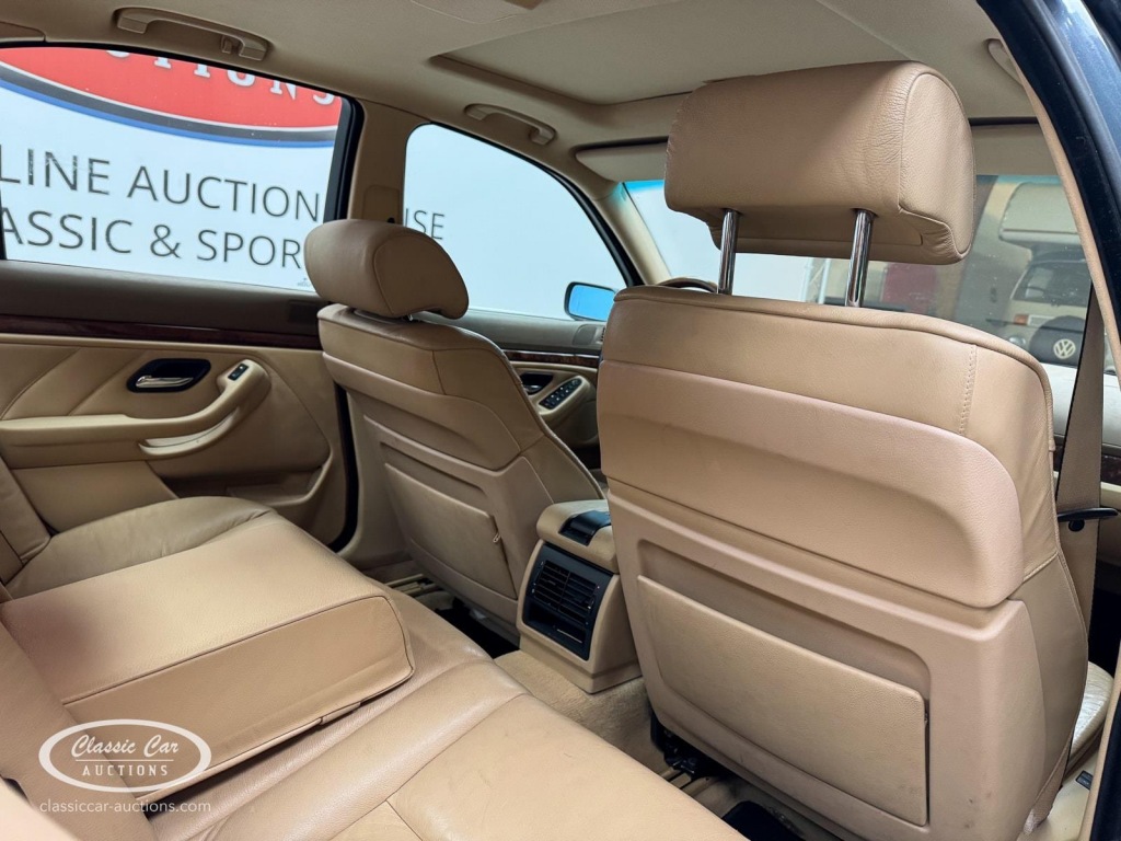 BMW-5-SERIE-535I Executive - ONLINE AUCTION
