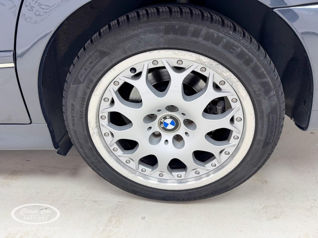 BMW-5-SERIE-535I Executive - ONLINE AUCTION