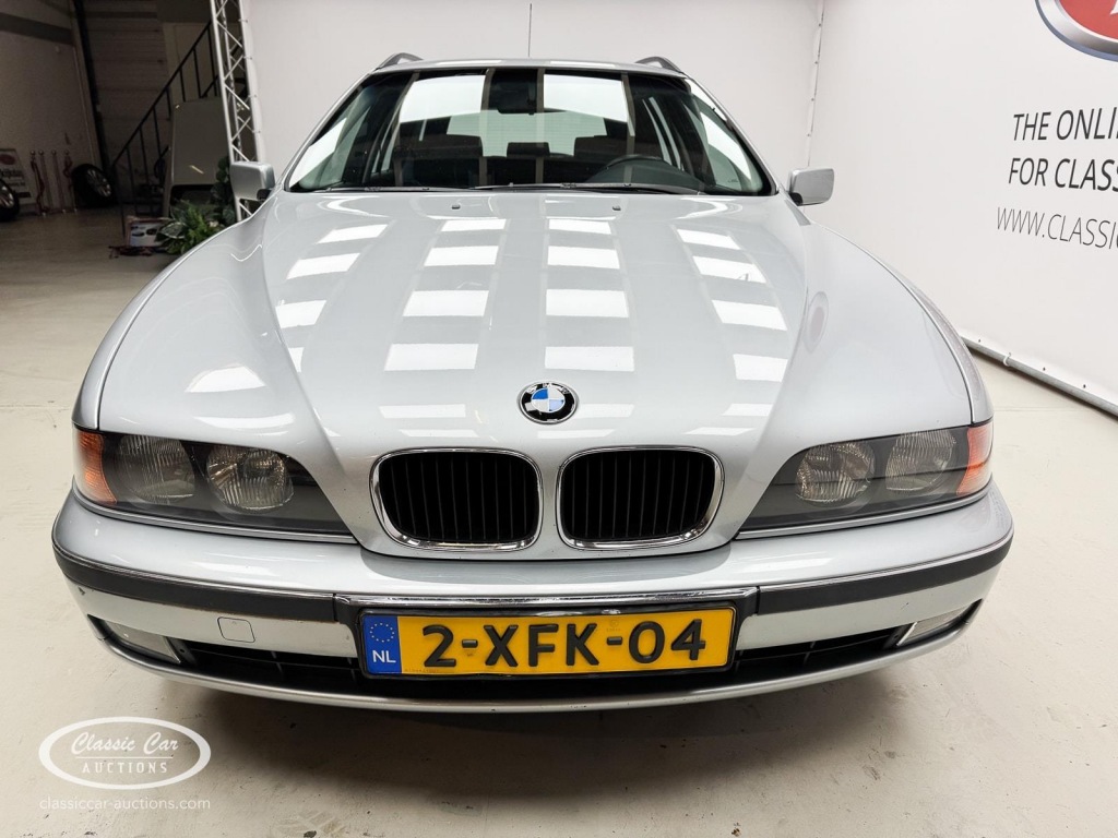 BMW-5-SERIE-520I A Touring E39 - ONLINE AUCTION