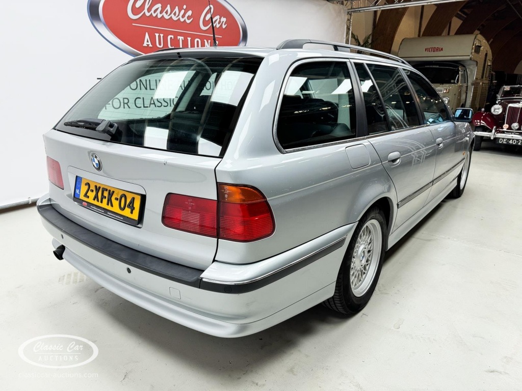 BMW-5-SERIE-520I A Touring E39 - ONLINE AUCTION
