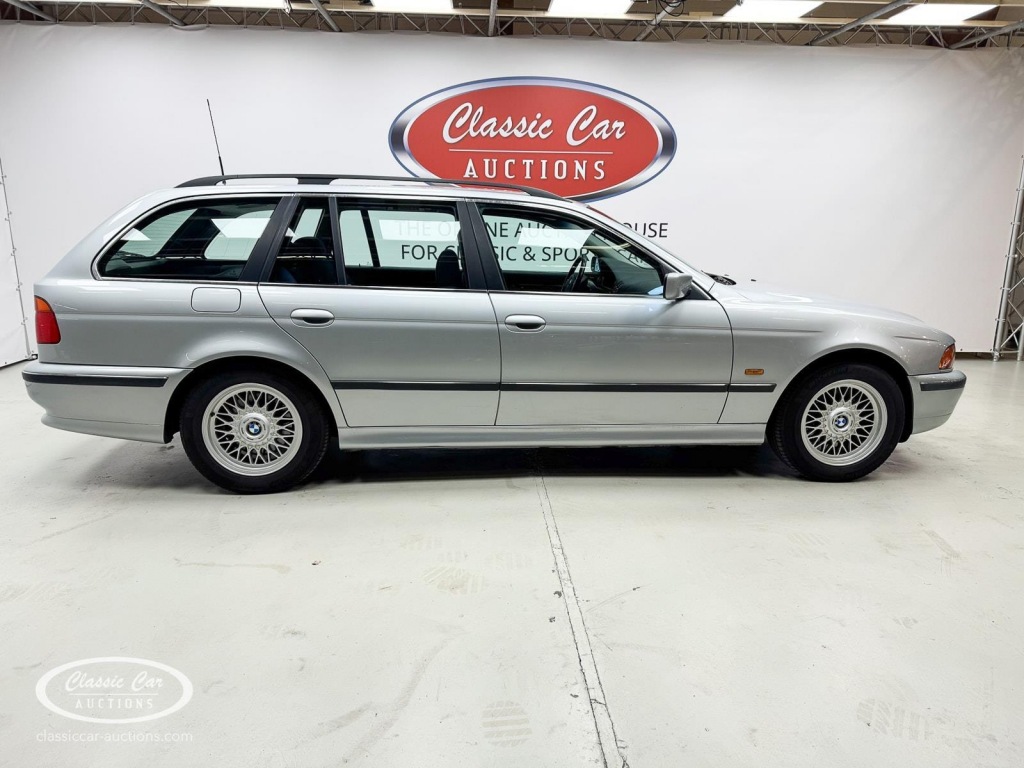BMW-5-SERIE-520I A Touring E39 - ONLINE AUCTION