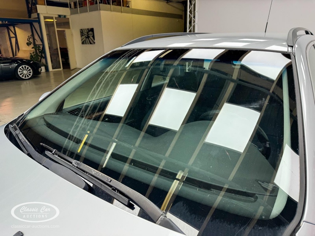 BMW-5-SERIE-520I A Touring E39 - ONLINE AUCTION