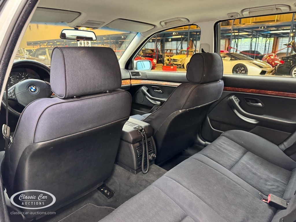 BMW-5-SERIE-520I A Touring E39 - ONLINE AUCTION