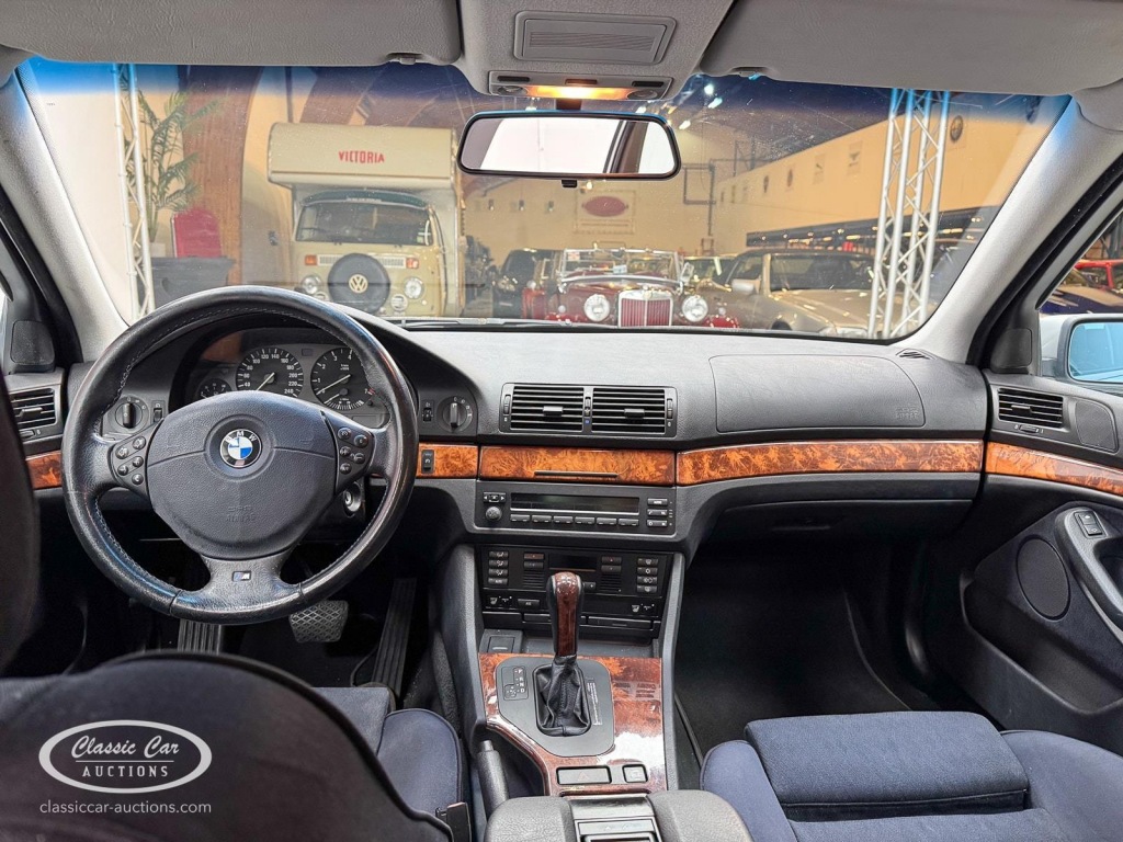 BMW-5-SERIE-520I A Touring E39 - ONLINE AUCTION