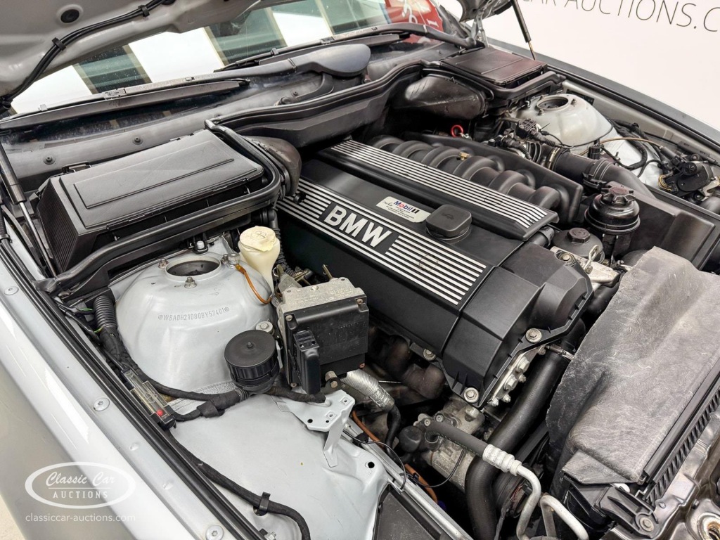 BMW-5-SERIE-520I A Touring E39 - ONLINE AUCTION