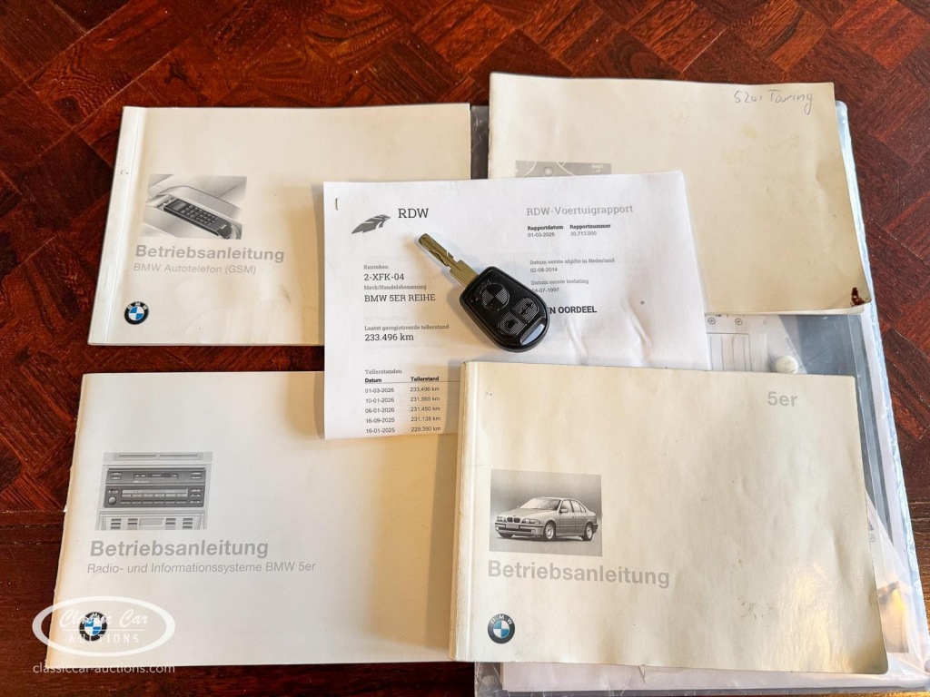 BMW-5-SERIE-520I A Touring E39 - ONLINE AUCTION