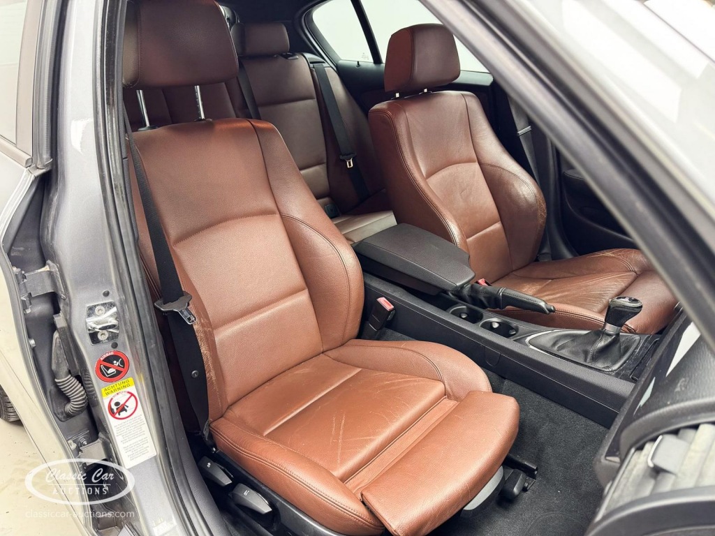 BMW-1-SERIE-116I   - ONLINE AUCTION