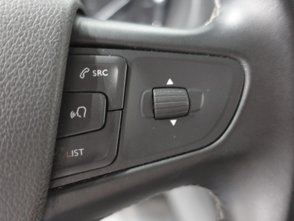 OPEL-VIVARO-1.5 CDTI L3H1 Edition Dubbele Cabine Airco Navi Bluetooth Parkeersensoren Camera Trekhaak