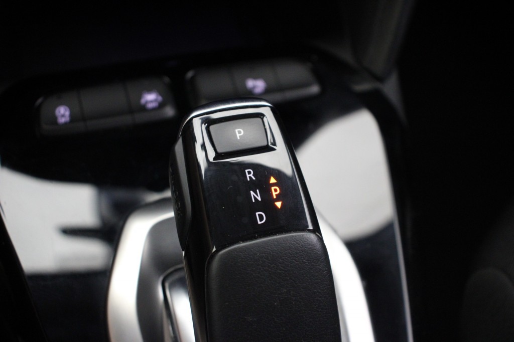 OPEL-CORSA-1.2 Edition Automaat - Carplay, Cruise, Lichtmetalen Velgen