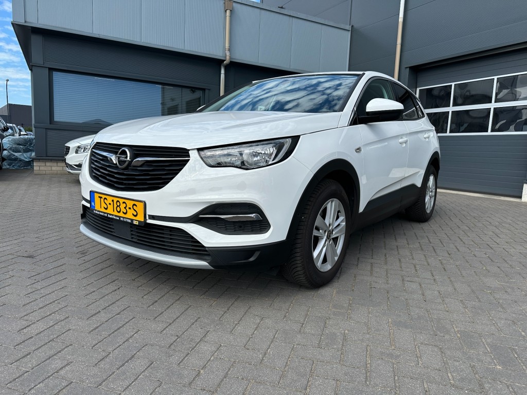 OPEL-GRANDLAND X-1.2 Turbo Business Executive Navi .Trekhaak