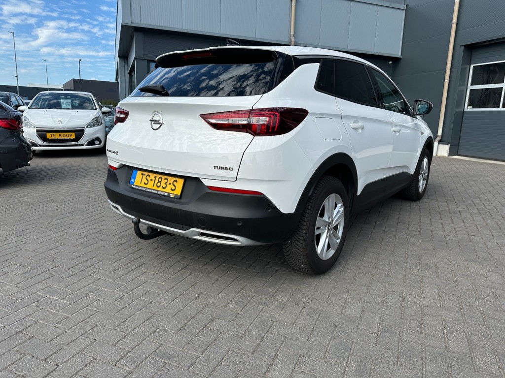 OPEL-GRANDLAND X-1.2 Turbo Business Executive Navi .Trekhaak