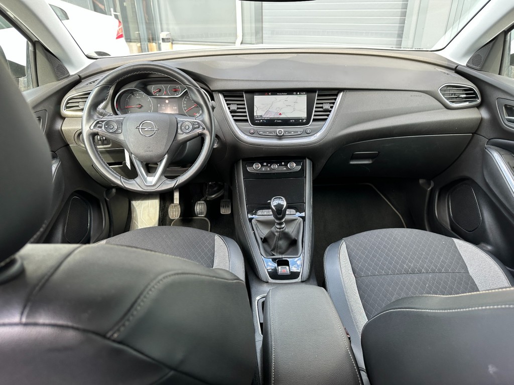 OPEL-GRANDLAND X-1.2 Turbo Business Executive Navi .Trekhaak