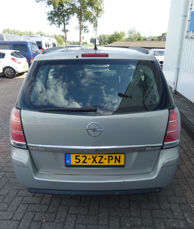 OPEL-ZAFIRA-2.2 TEMPTATION Automaat,7Pers,Clima,Cruise,PDC